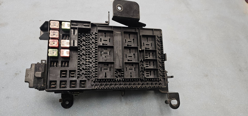 🔥03-04 Ford F250 Excursion Fuse Block Relay Box Junction Body Control Module