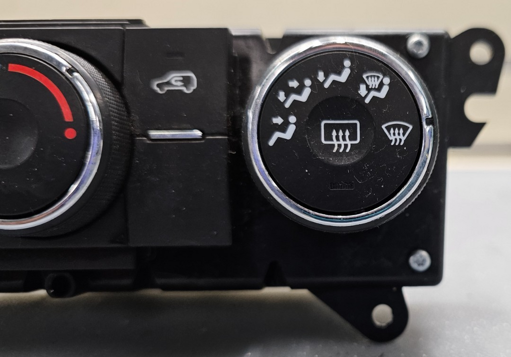 🔥07-09 CHEVY EQUINOX DASH CENTER AC HEATER CLIMATE TEMPERATURE CONTROL UNIT OEM