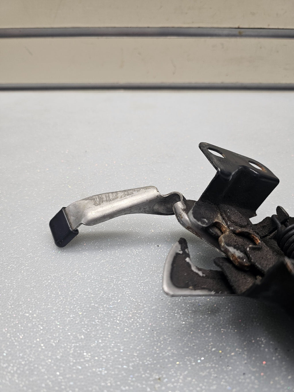 🔥2003-2008 Honda Element Front Hood Lock Latch Actuator Hood Lock Assembly OEM