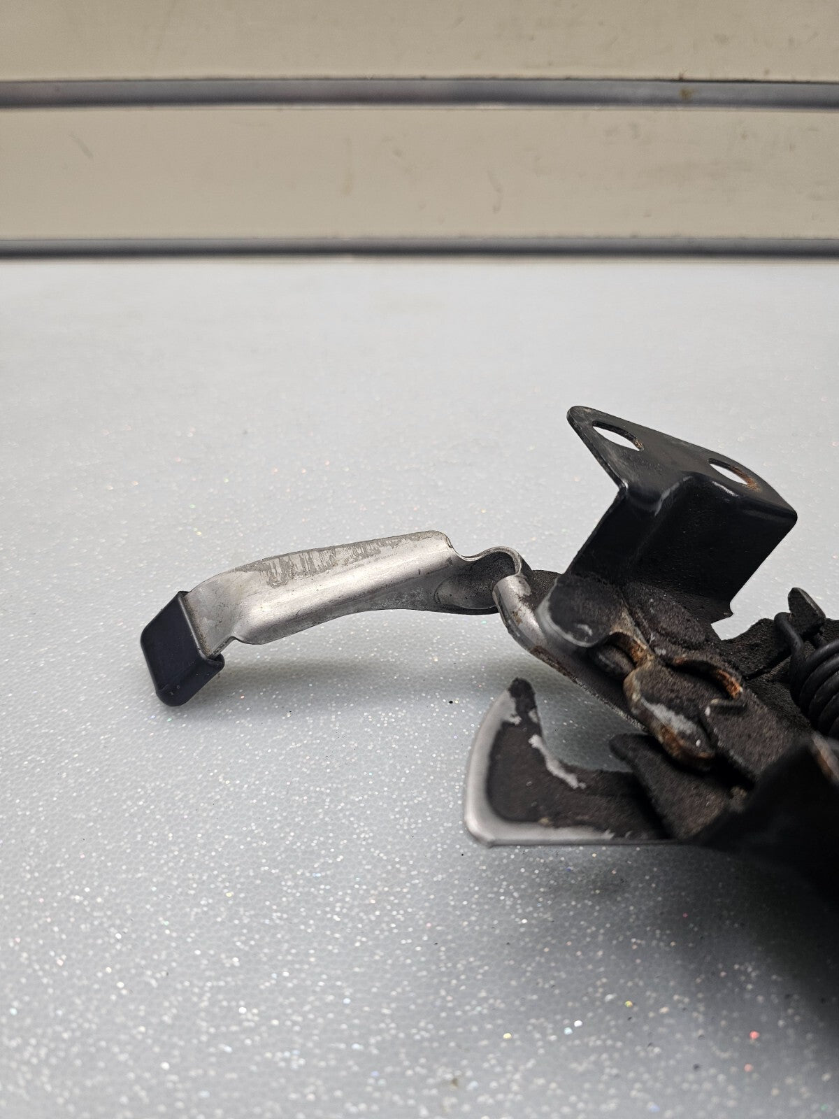 🔥2003-2008 Honda Element Front Hood Lock Latch Actuator Hood Lock Assembly OEM