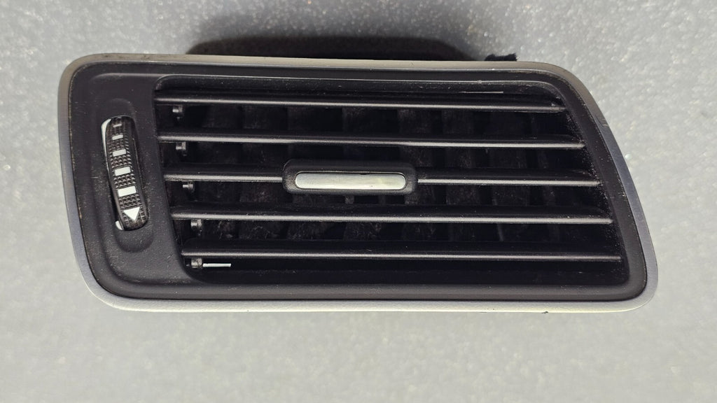 🔥09-17 VW Passat CC Front Right passenger Air Vent A/C AC Heater Panel Black