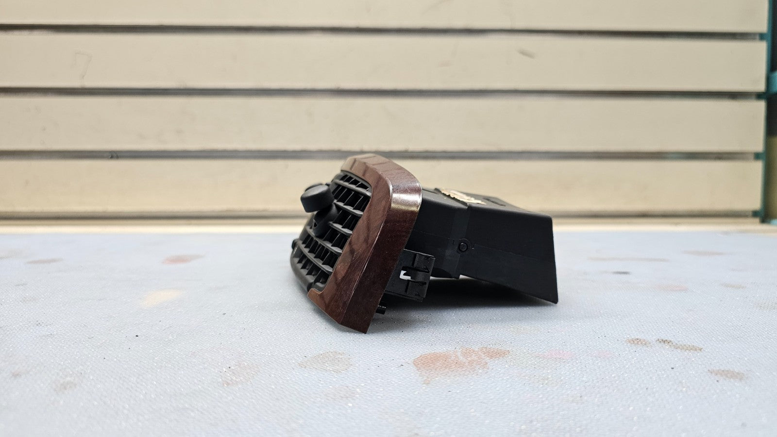 🔥03-07 CADILLAC CTS SRX CENTER DASH AIR VENT HEATER CONDITIONING BEZELTRIM WOOD