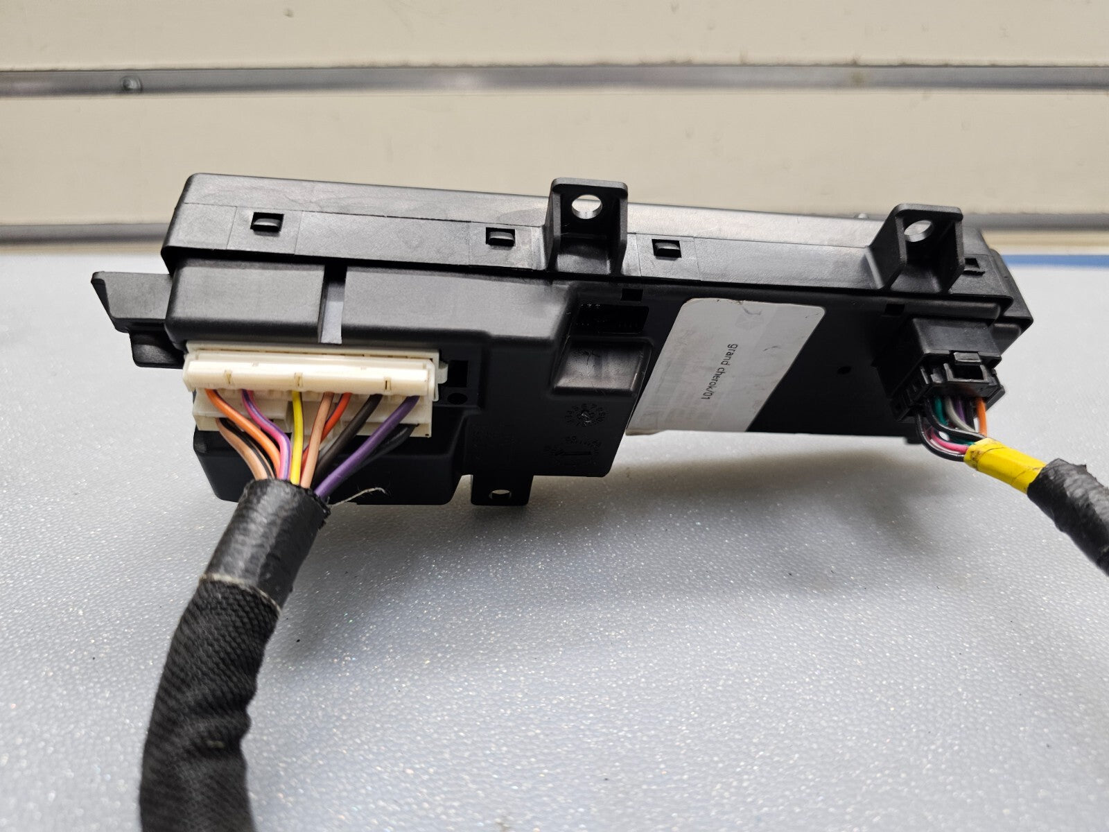 🔥99-04 Jeep Grand Cherokee Passenger Master Door Window Mirror Switch Assembly