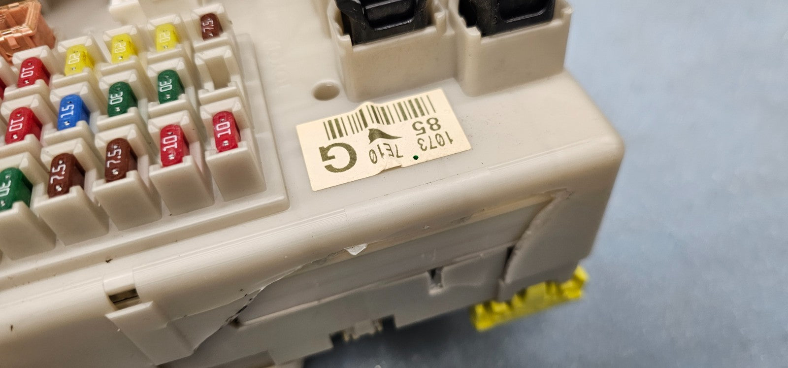🔥03-09  Toyota 4Runner Interior Cabin Fuse Box Relay Junction Block Panel OEM