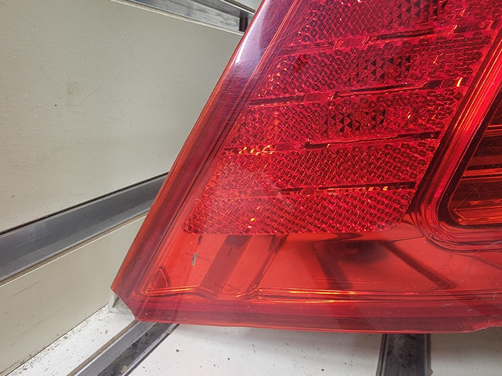 🔥10-12 Ford FUSION Tail Light Break Light Lamp Assembly Rear left driver OEM
