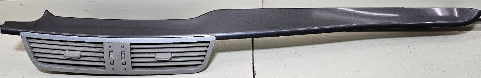 🔥09-14 Volkswagen Routan Dash Front Center Trim Bezel Panel Air Vent Silver OEM