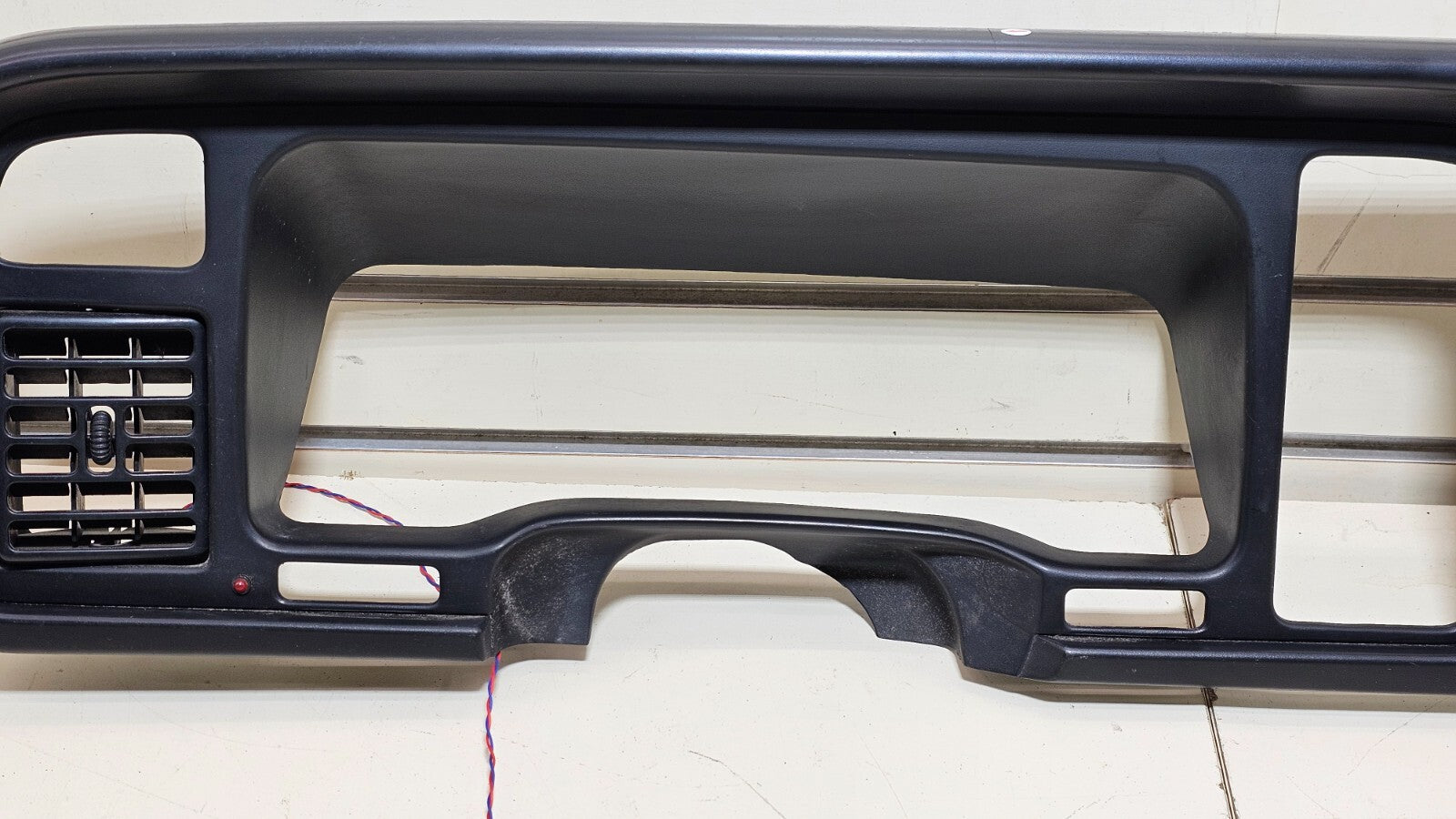 🔥94-97 Dodge Ram Dash Instrument Speedometer Cluster Trim Bezel Panel Black