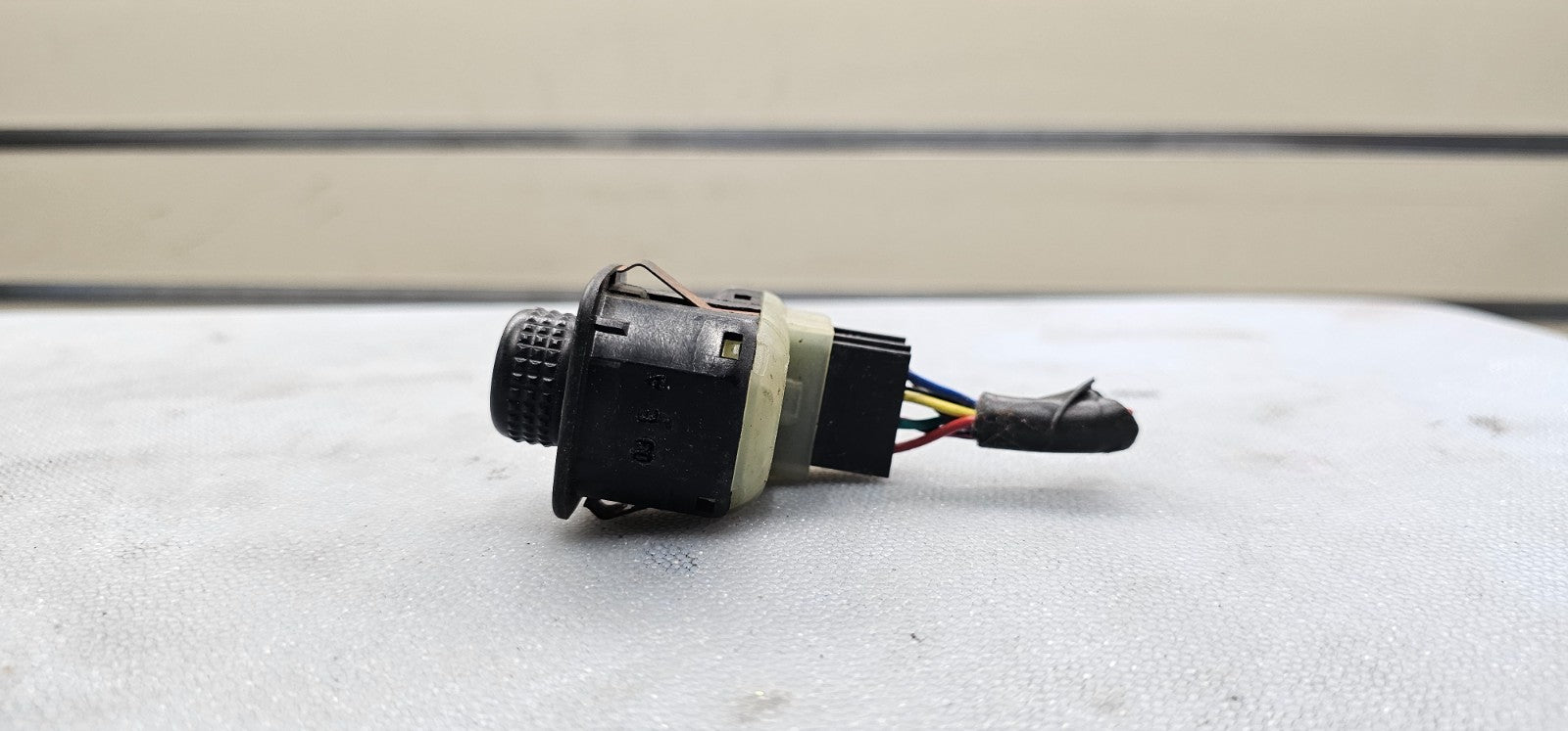 🔥01-07 Ford Escape Mercury Mariner Power Mirror Control Switch Black