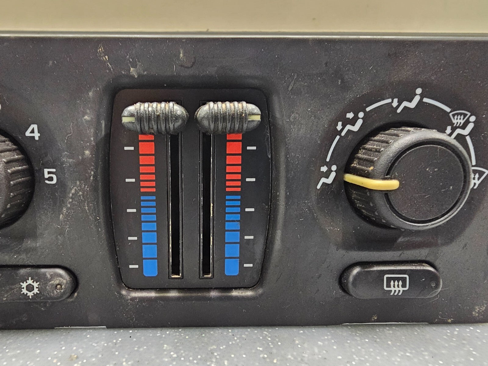 🔥03-09 Silverado Sierra Dash  A/C Heater TemperatureClimate Control Conditioner