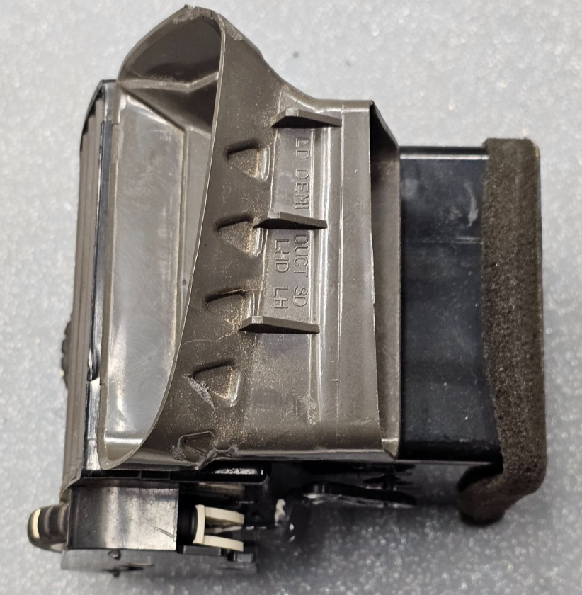 🔥04-06 KIA SPECTRA LEFT DRIVER MASTER DASH AC A/C AIR VENT HEATER PANEL TAN OEM
