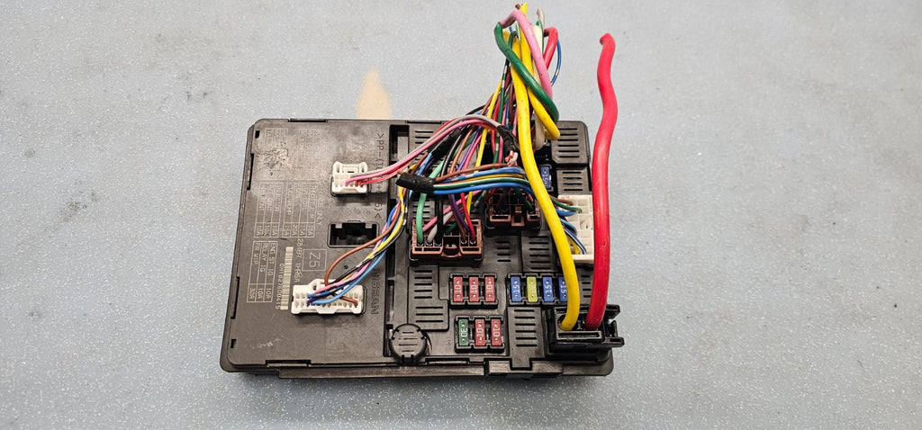 🔥13-19 NISSAN VERSA Engine Main Fuse Box IPDM POWER CONTROL