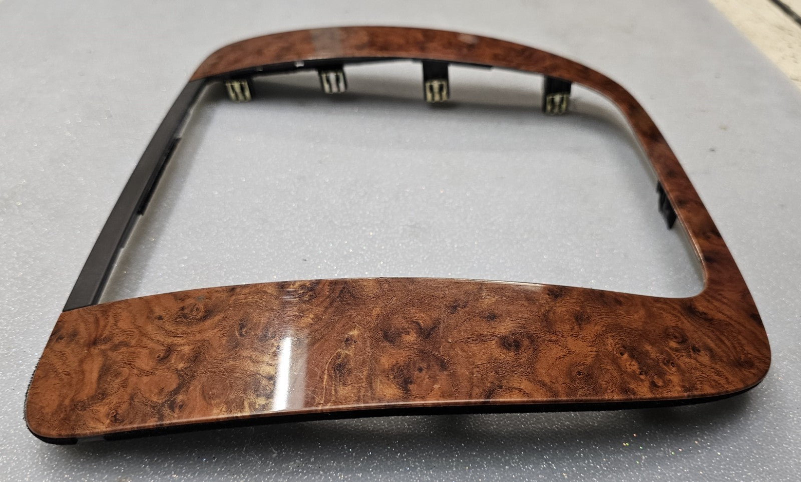 🔥07-13 SUBURBAN TAHOE YUKON CENTER DASH RADIO BEZEL TRIM WOODGRAIN
