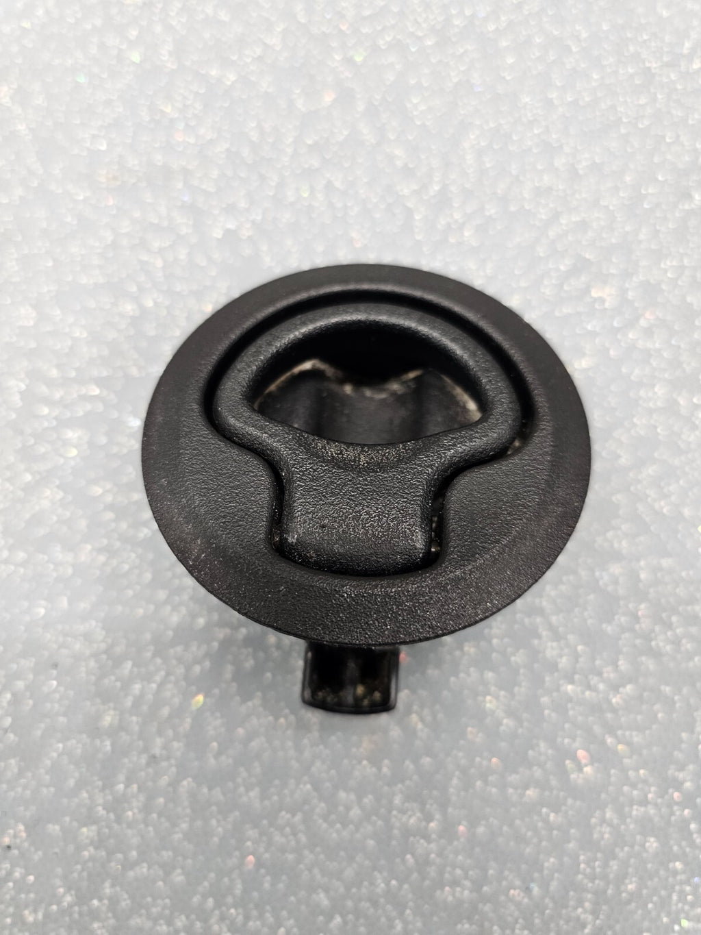 🔥2004-2008 Chrysler Pacifica—Rear Load Floor Compartment Latch