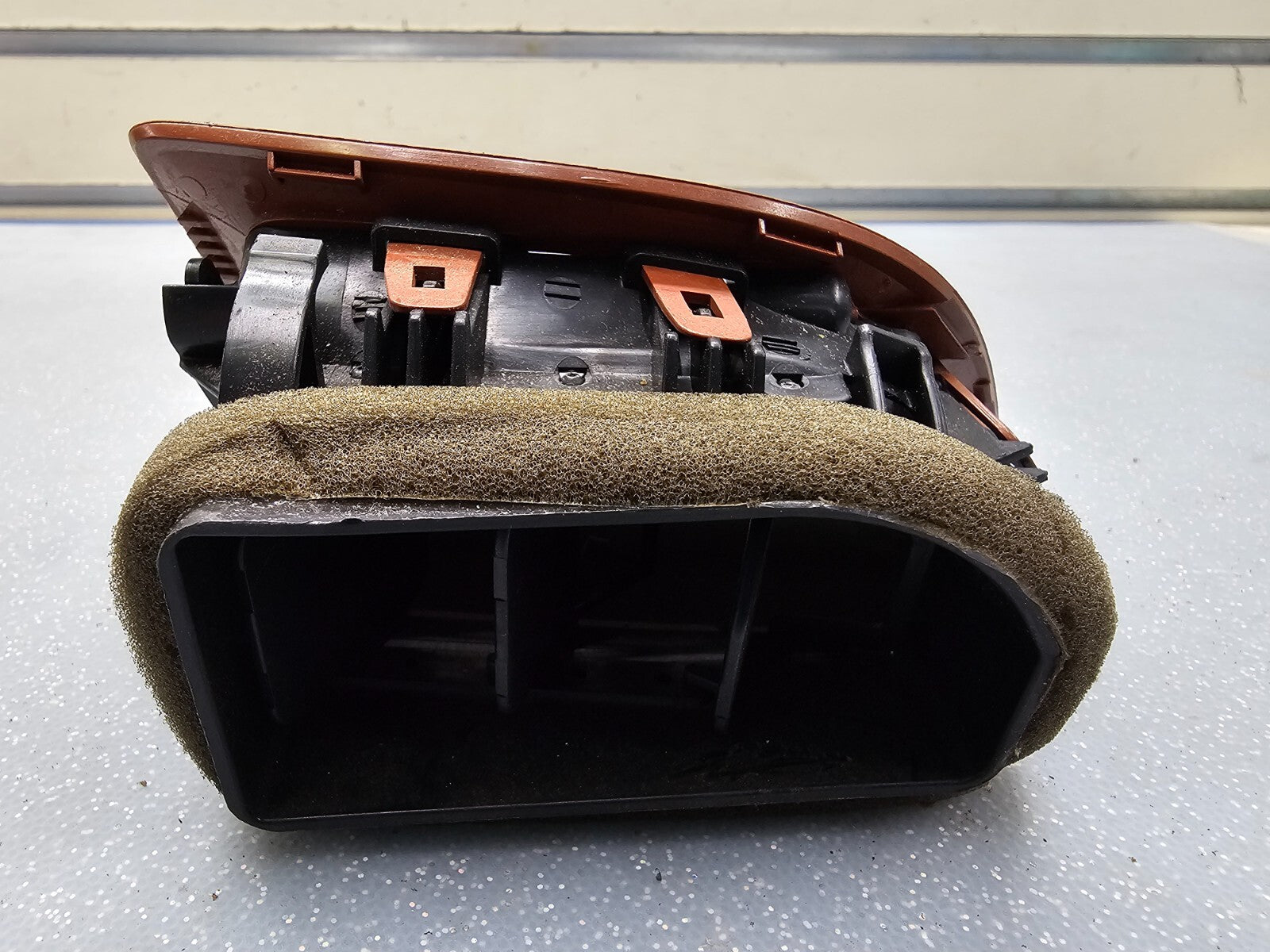 08-12 Chevy MALIBU Dash A/C Heater AIR VENT Front RIGHT Passenger Red OEM VT46