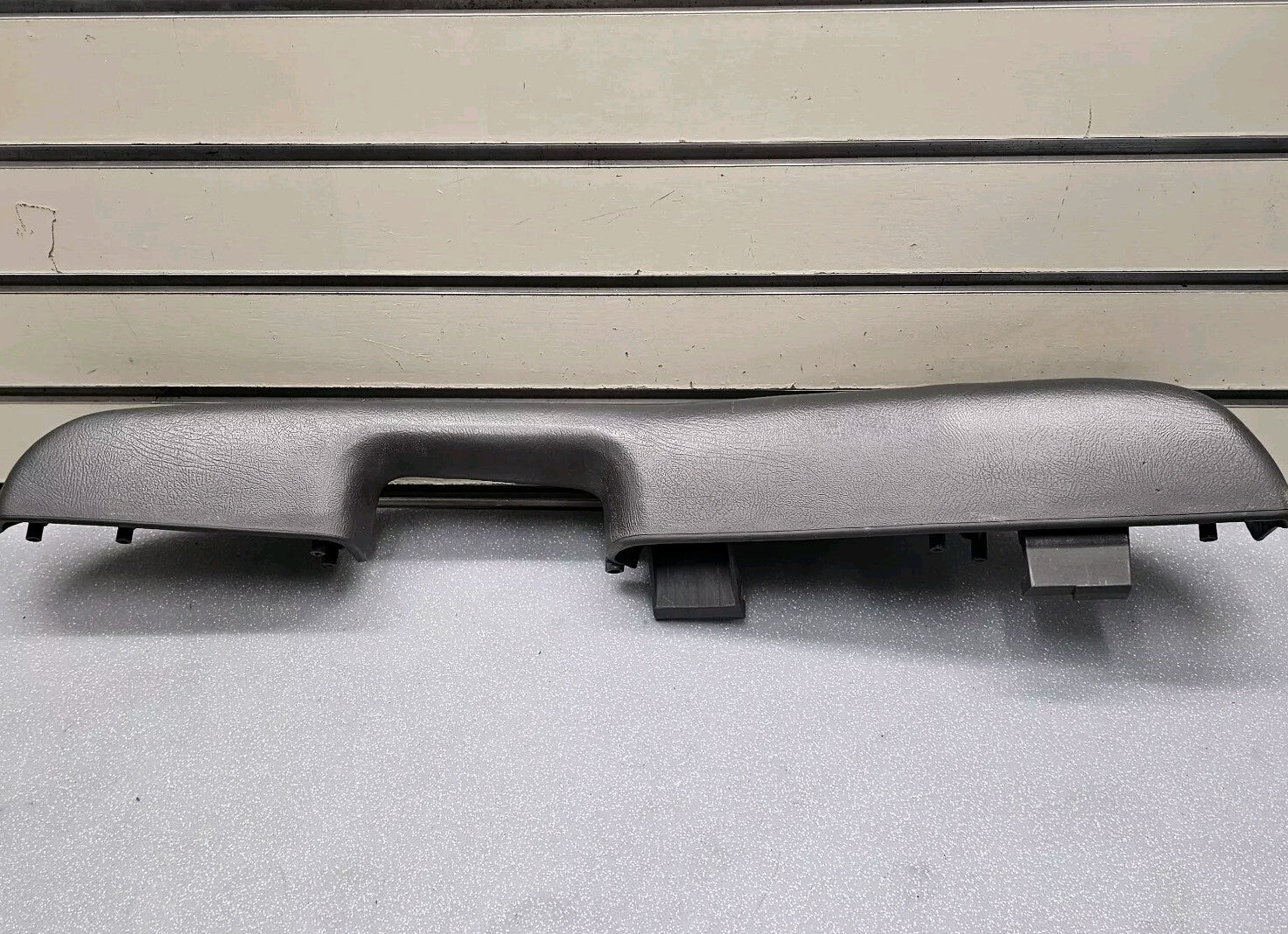 99-06 Chevy GMC Silverado TAHOE Door Panel ARMREST Front LEFT Handle DK GREY H3 