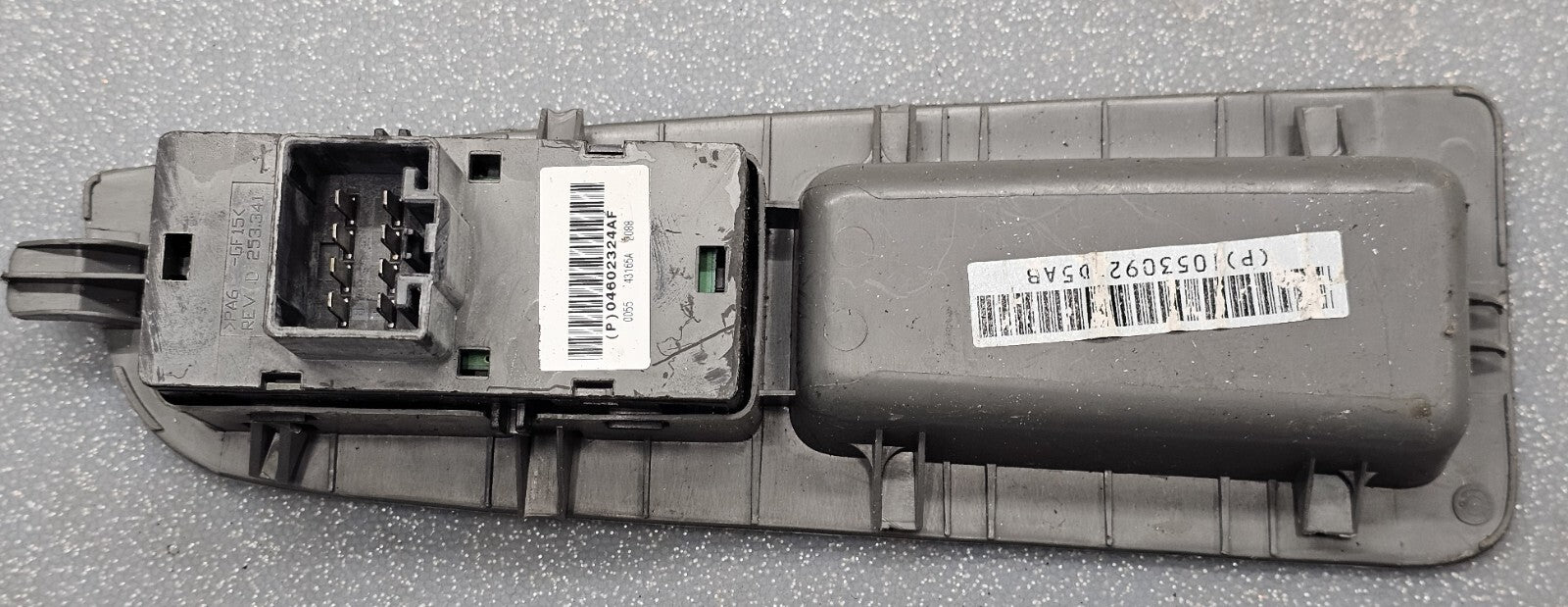 07-11 Charger Dakota Chrysler 200 300 Right Passenger Power Window Switch Gray