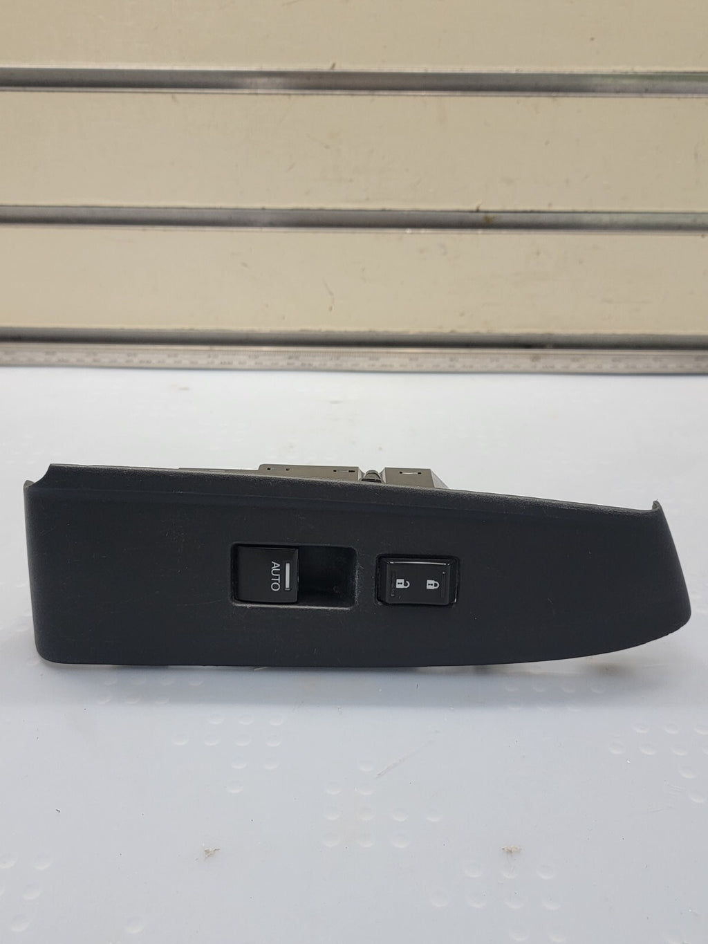08-12 Honda ACCORD Right Passenger Door Power Window Lock Switch Assembly OEM