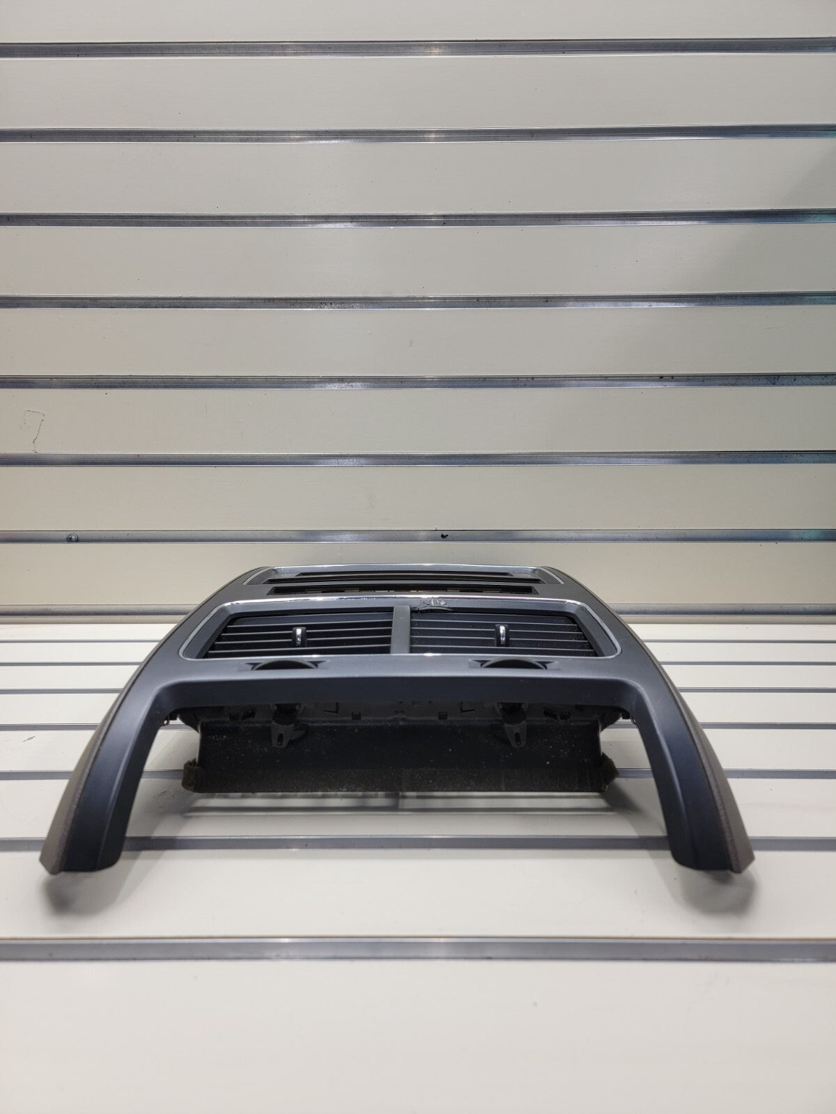 🔥2009-2010 DODGE JOURNEY DASH RADIO TRIM BEZEL OEM Black/tan