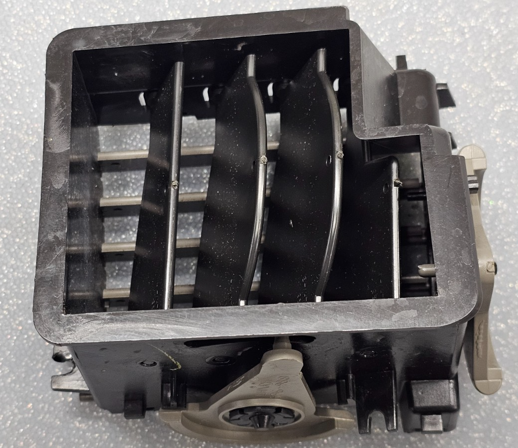 🔥00-05 Chevy Impala Dash Left DRIVER AC HVAC A/C Heater Air Vent TAN OEM
