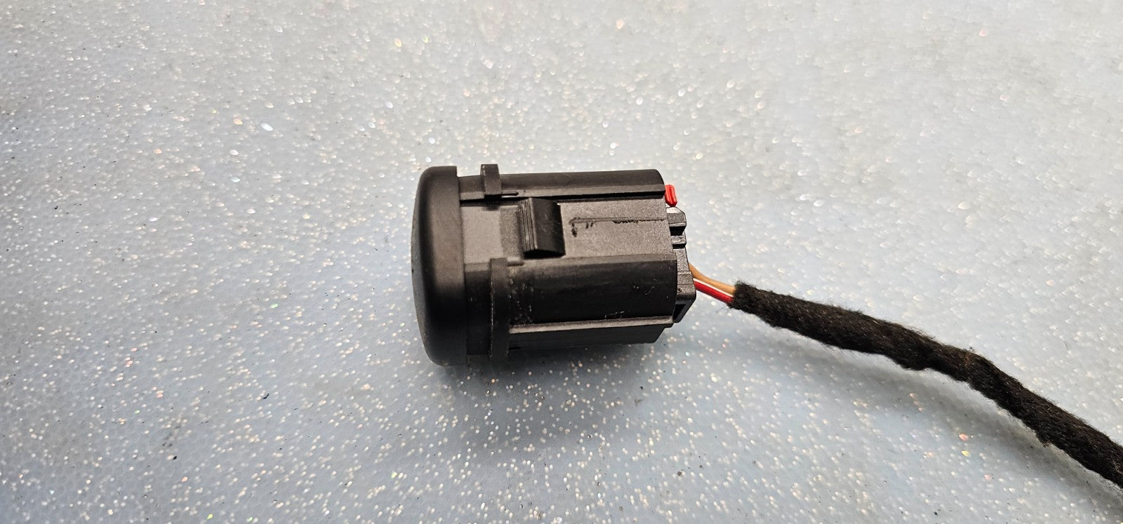 🔥01-07 Escape Right Passenger AR Bag Indicator Fog Window Defrost Switch Black