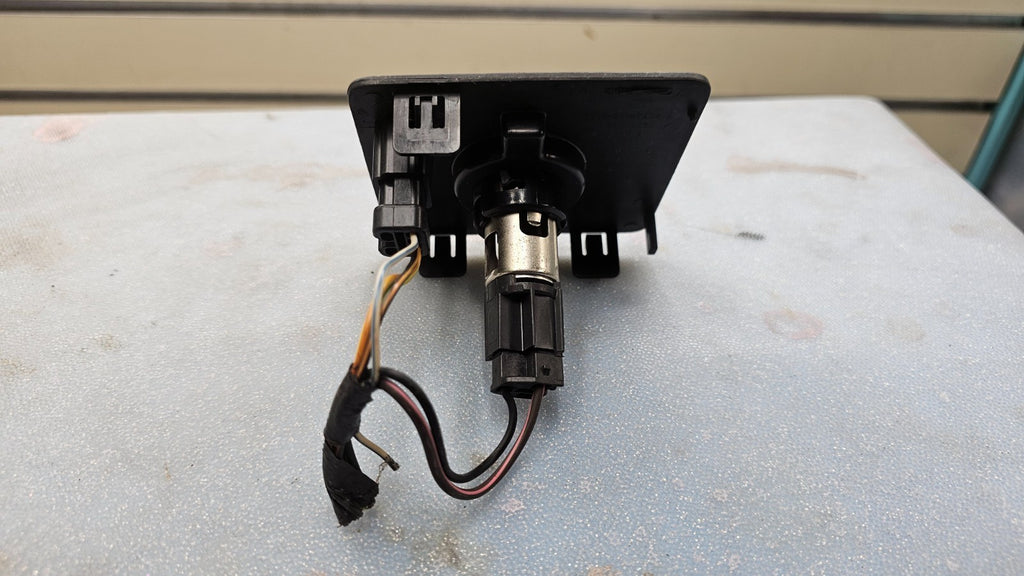 🔥05-07 Ford F250 F350 F450 F550 Pickup Power Point Outlet Switch Assembly Black