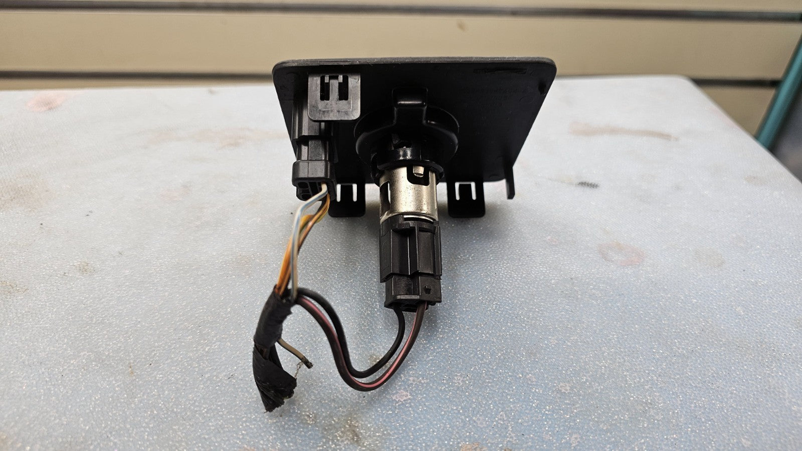 🔥05-07 Ford F250 F350 F450 F550 Pickup Power Point Outlet Switch Assembly Black