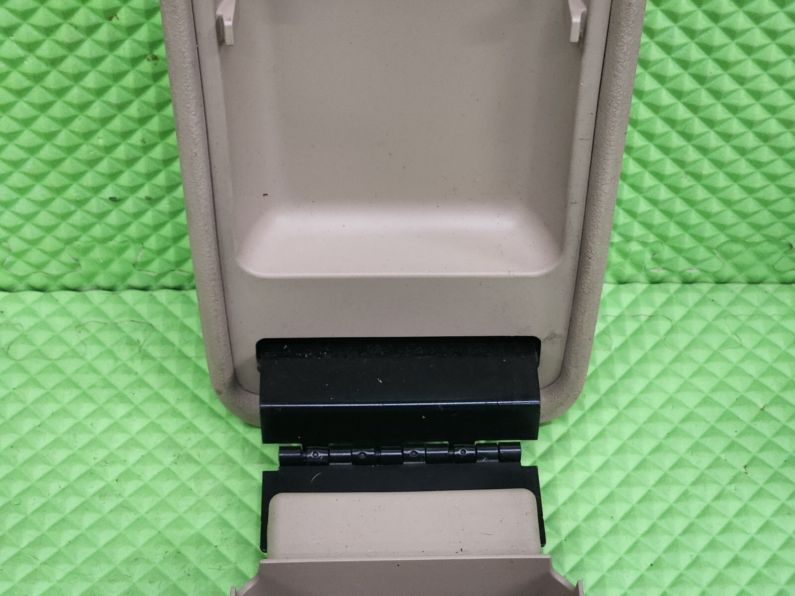 2010-2012 FORD FUSION Front Console Armrest Cover Lid Morad Parts GRAY