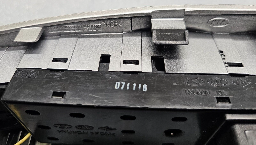 🔥05-10 SPORTAGE LEFT DRIVER MASTER POWER WINDOW SWITCH CONTROL ASSEMBLY SILVER