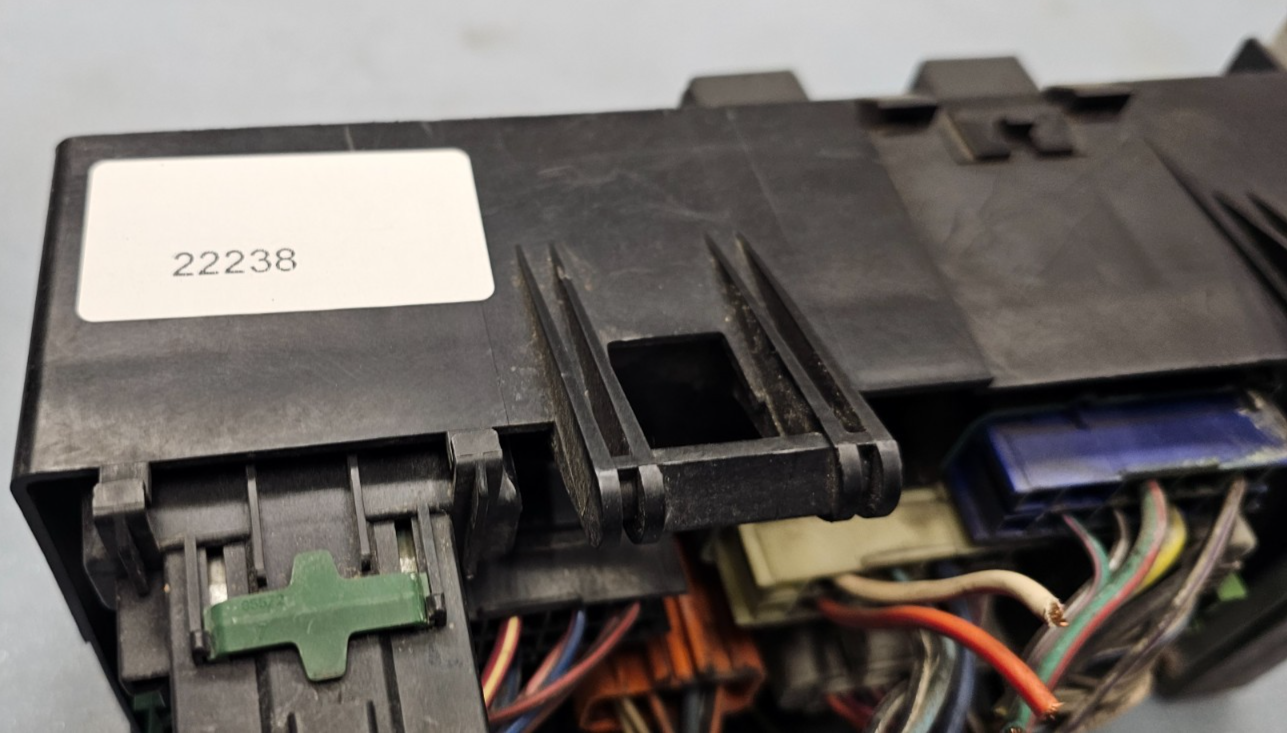 🔥06-07 DODGE GRAND CARAVAN TOWN COUNTRY TIPM FUSE BOX JUNCTION CONTROL MODULE