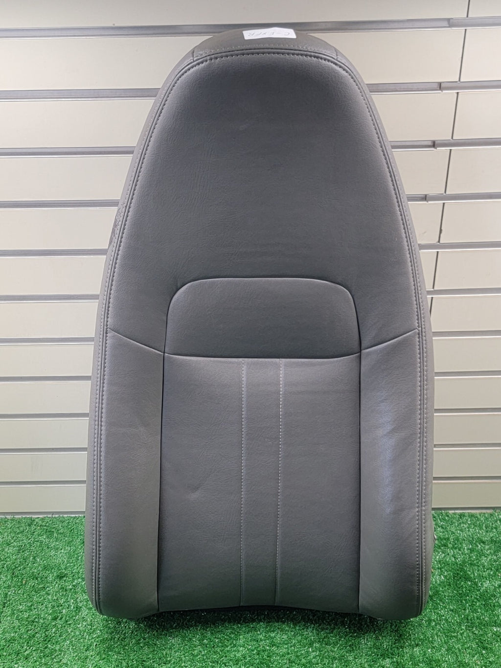 🔥 03-14 Chevy Express Savana Van upper seat cushion front right gray leather
