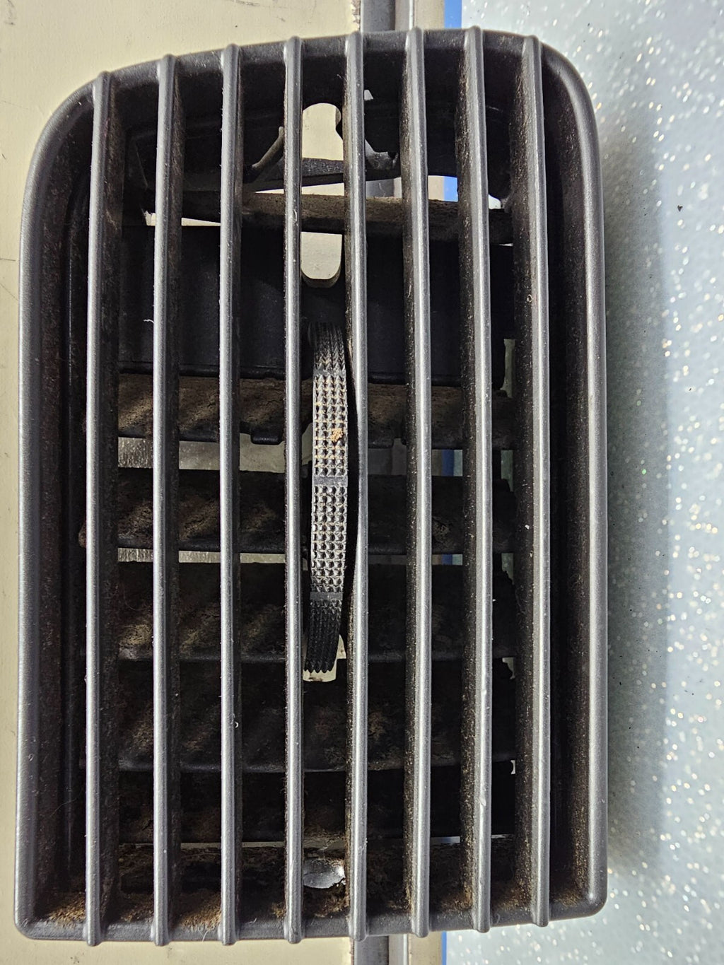 🔥02-05 Dodge RAM CENTER DASH LEFT Heater Air Vent Filter Conditioner GRAY VT7