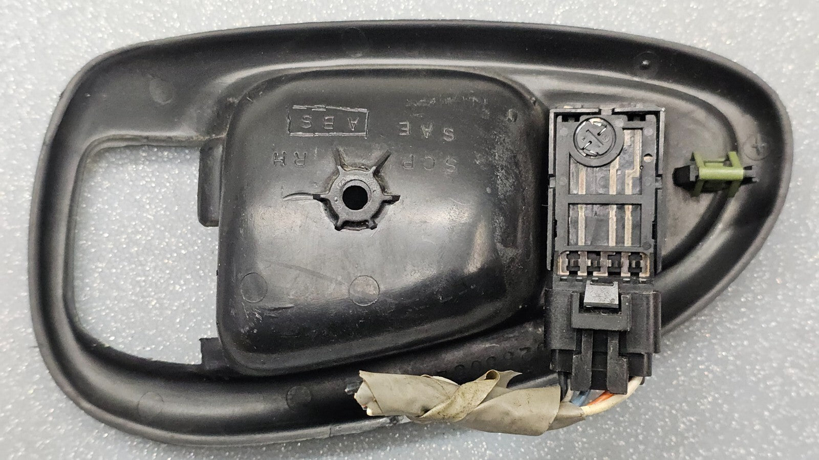 🔥95-99 Monte Carlo Right Passenger Power Lock Switch Door Handle Bezel Black