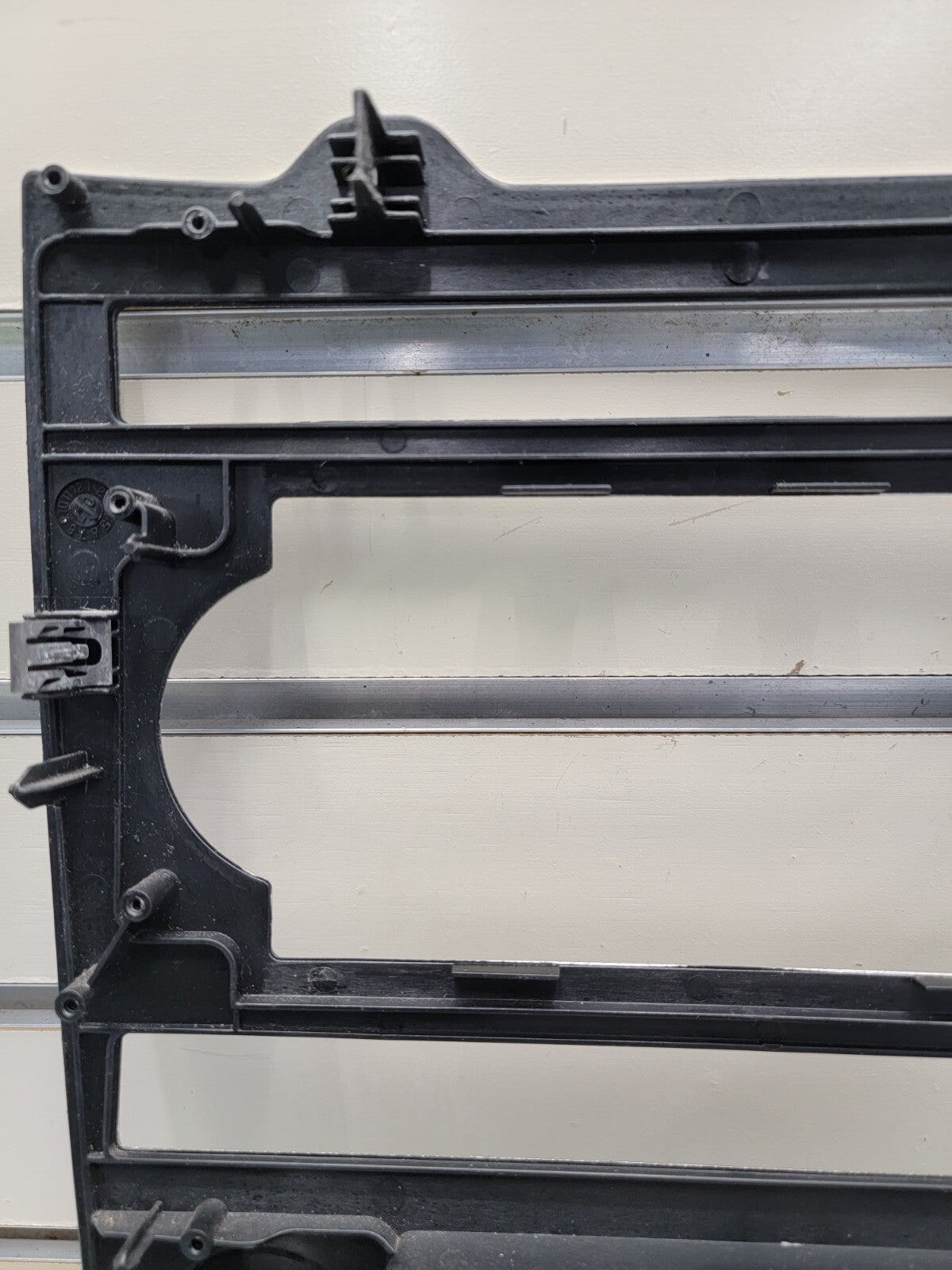 🔥2005-2006 JEEP GRAND CHEROKEE DASH PANEL RADIO SURROUND TRIM BEZEL OEM B70