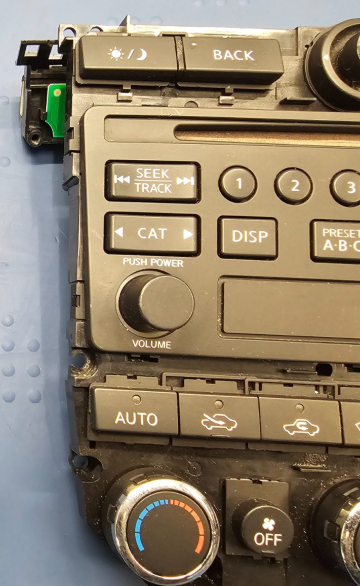 🔥05-07 Murano Dash AM FM Radio Audio Stereo Cassette CD Player Climate Control