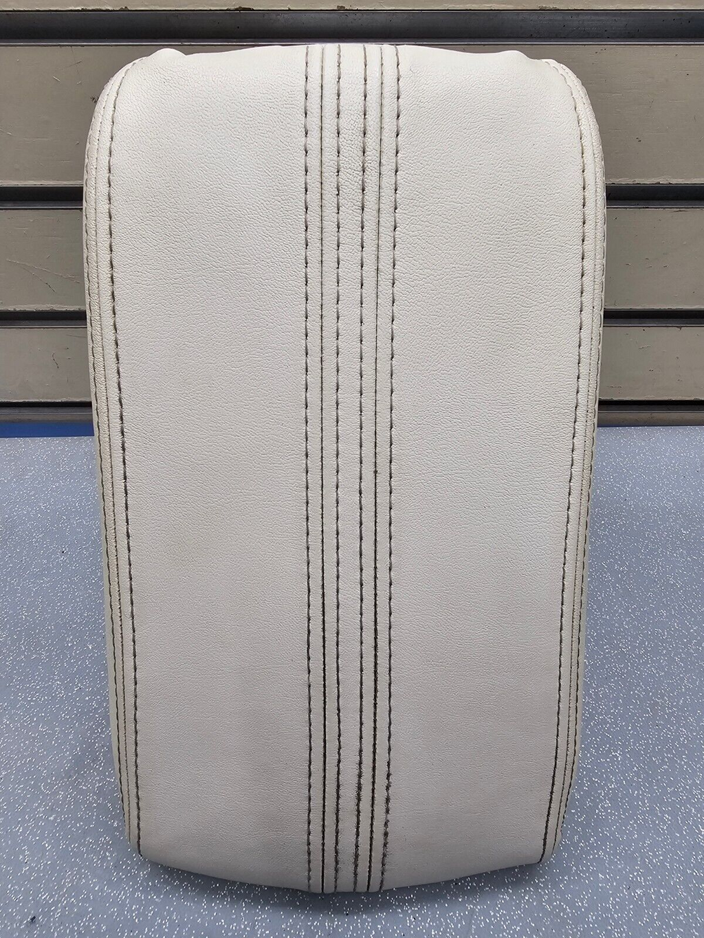 10-12 Lincoln MKZ Center Console Lid Armrest Top Storage Leather Assembly LT TAN