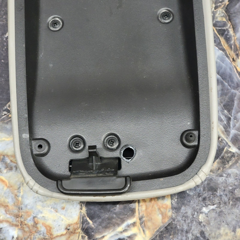 🔥02-09 Chevy Trailblazer GMC ENVOY Center Console Armrest LEATHER Lid GRAY def2