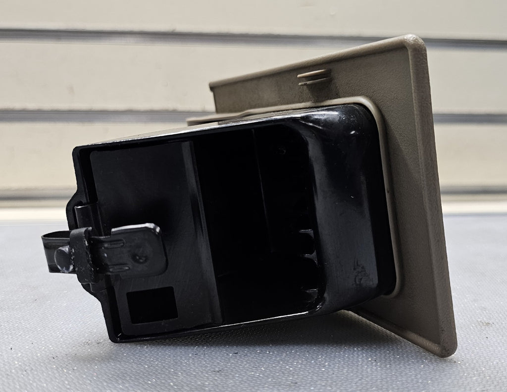 🔥95-98 CHEVY GMC SILVERADO YUKON TAHOE C/K Lighter Port Ashtray ash tray Tan
