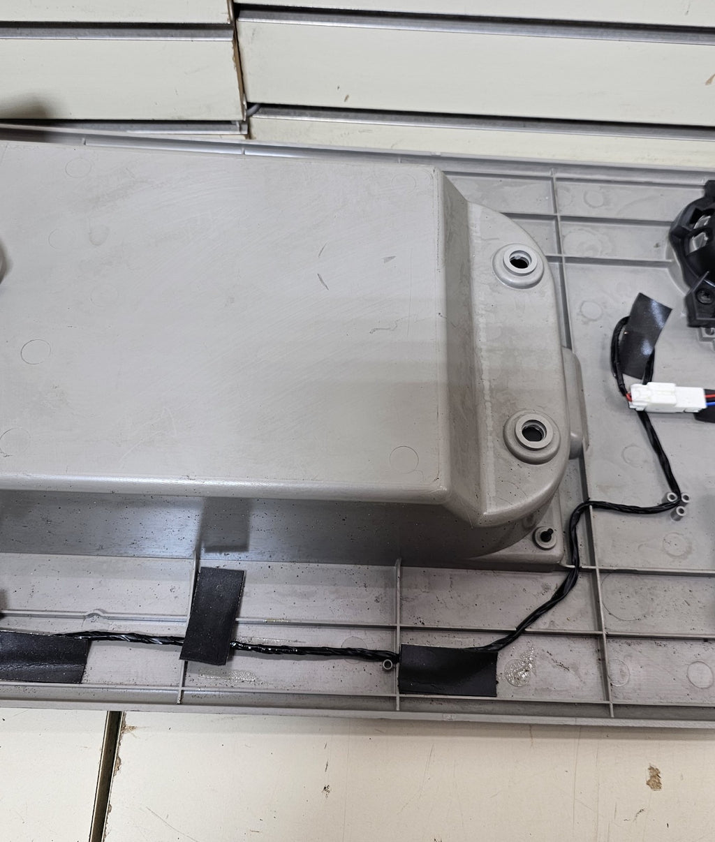 🔥04-12 Nissan Armada TITAN QX56 Overhead Console Roof Storage GRAY