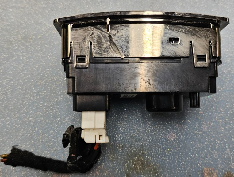 🔥06-11 Cadillac DTS Center Analog Clock Display Panel Assembly Silver OEM