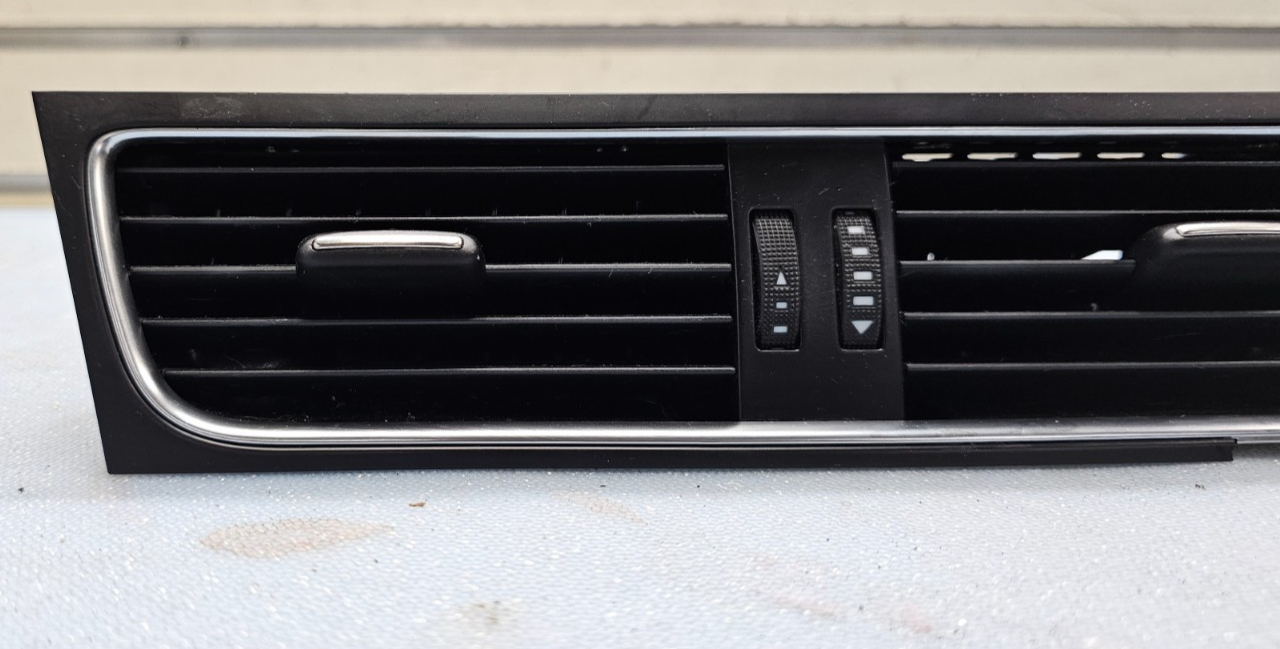 09-12 Audi A4 S4 A5 Center Dash AC Air Vent Heater Conditioner Instrument Black
