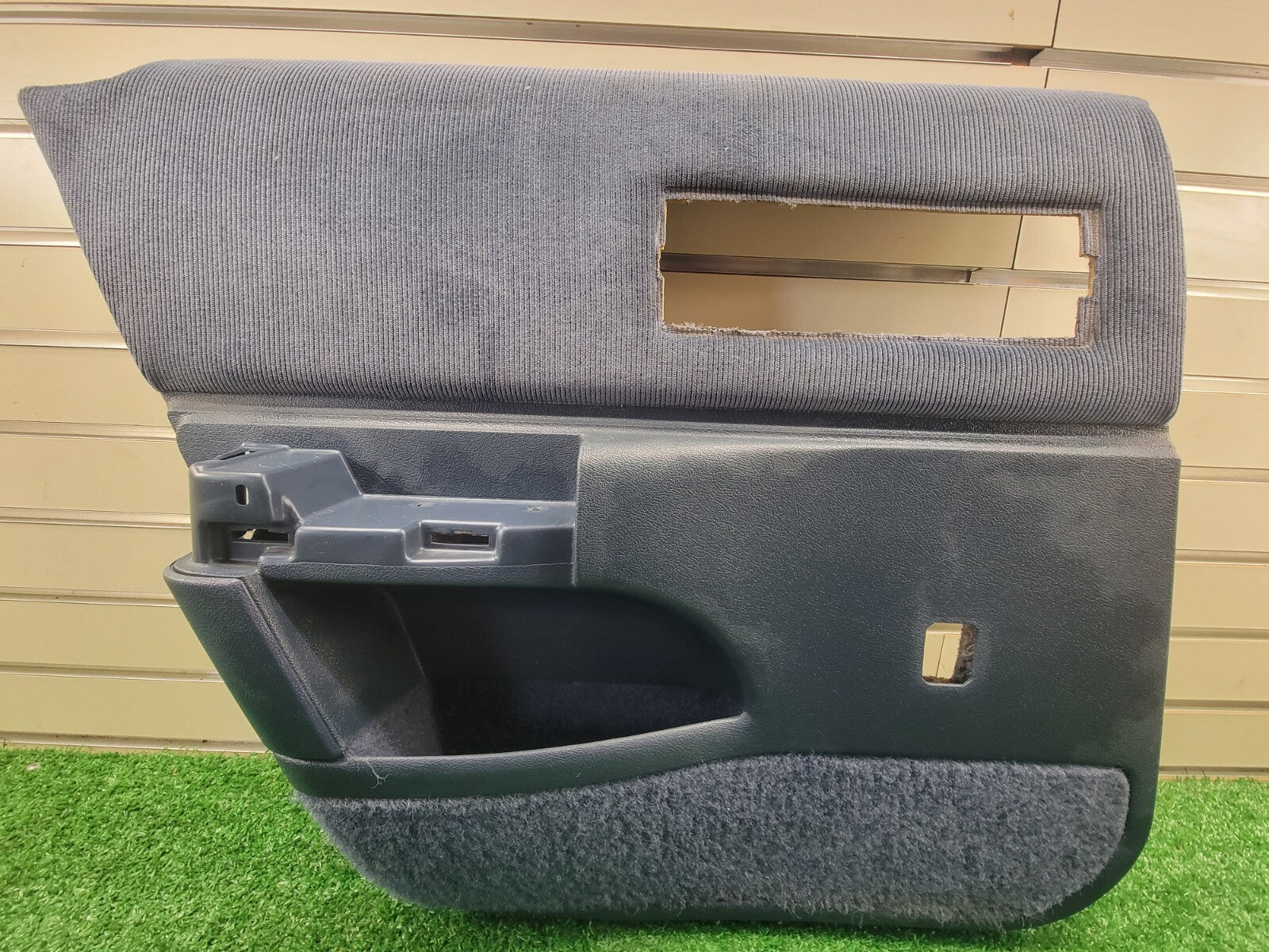 🔥 1994-1996 Chevy Impala SS DRIVER REAR Door Trim Panel OEM BLUE