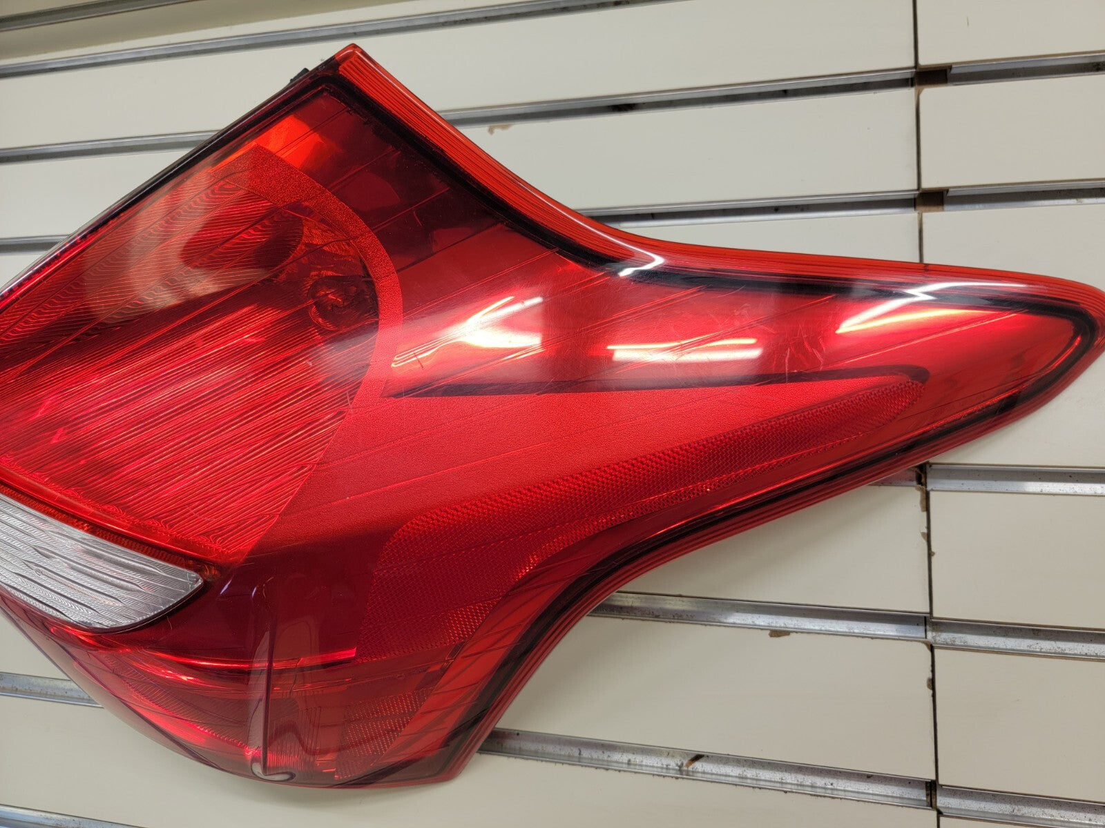 🔥2012-2014 Ford Focus Hatchback Tail Light taillight right passenger side