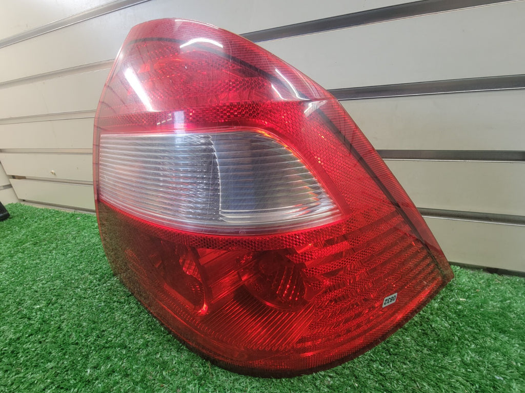 🔥05-07 Ford Five Hundred Tail Light Lamp Rear Right Passenger Assembly Chrome