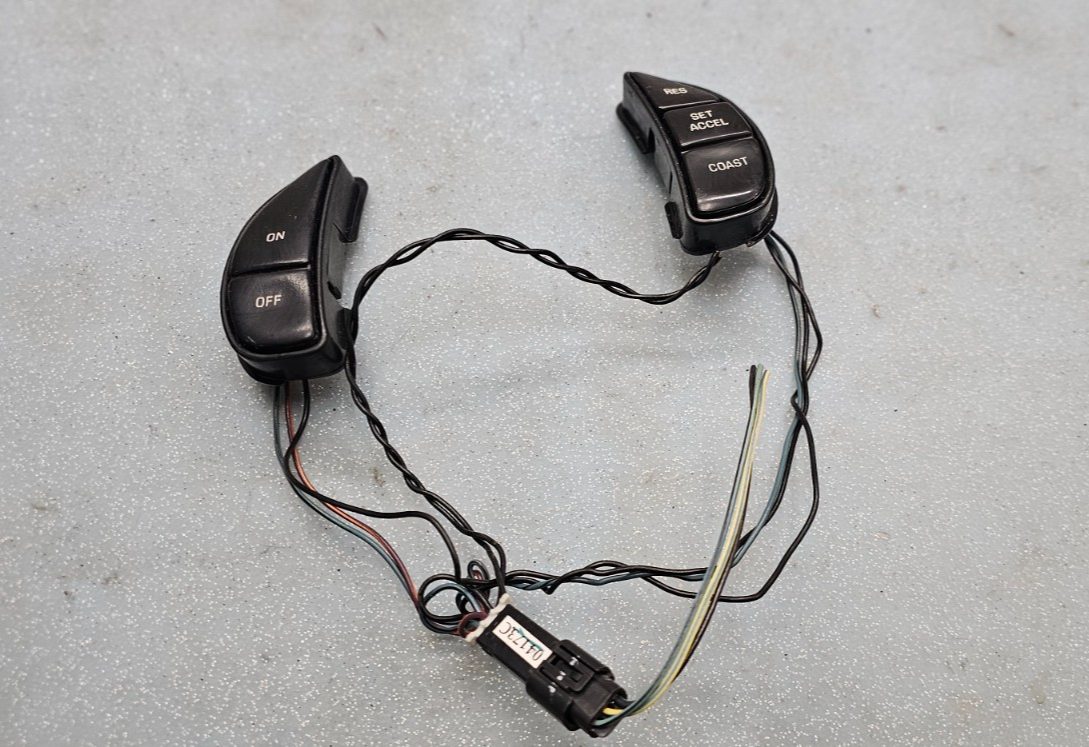 🔥98-04 Lincoln Town Car Continental  Cruise Control Switch BLACK