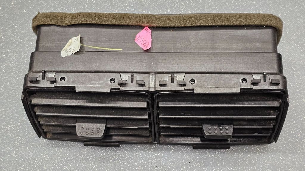 🔥06-10 Explorer Mountaineer Dash Center A/C Air Vent Heater Panel Bezel Black