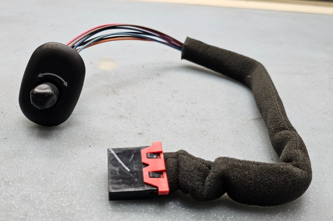 🔥02-09 TRAILBLAZER ENVOY A LEFT DRIVER POWER MIRROR DOOR CONTROL SWITCH BLACK