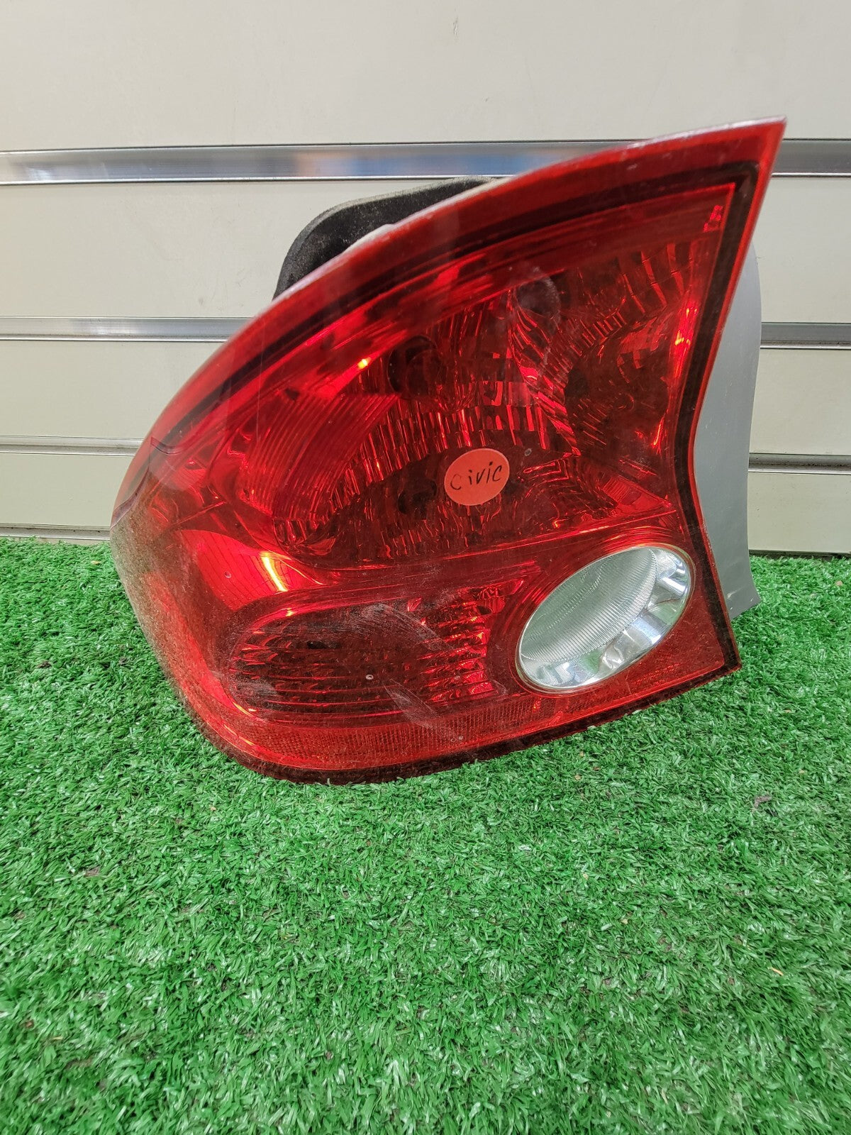 🔥2004-2005 HONDA CIVIC Tail Light Assembly Lamp Left Driver side Chrome OEM