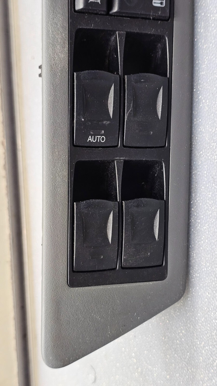 04-06 Charger Magnum Durango Dakota Left Driver Master Power Window Switch Gray