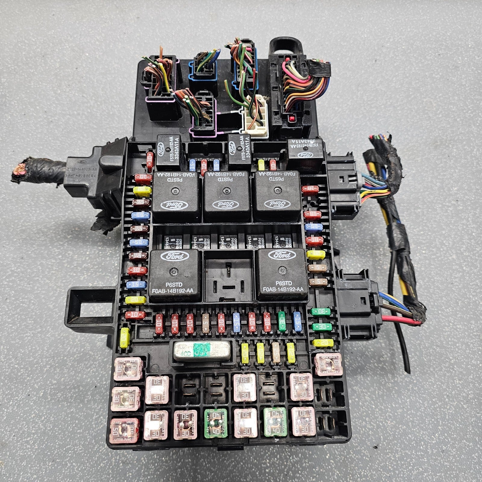 🔥2003-2006 FORD EXPEDITION LINCOLN NAVIGATOR FUSE BOX RELAY PANEL