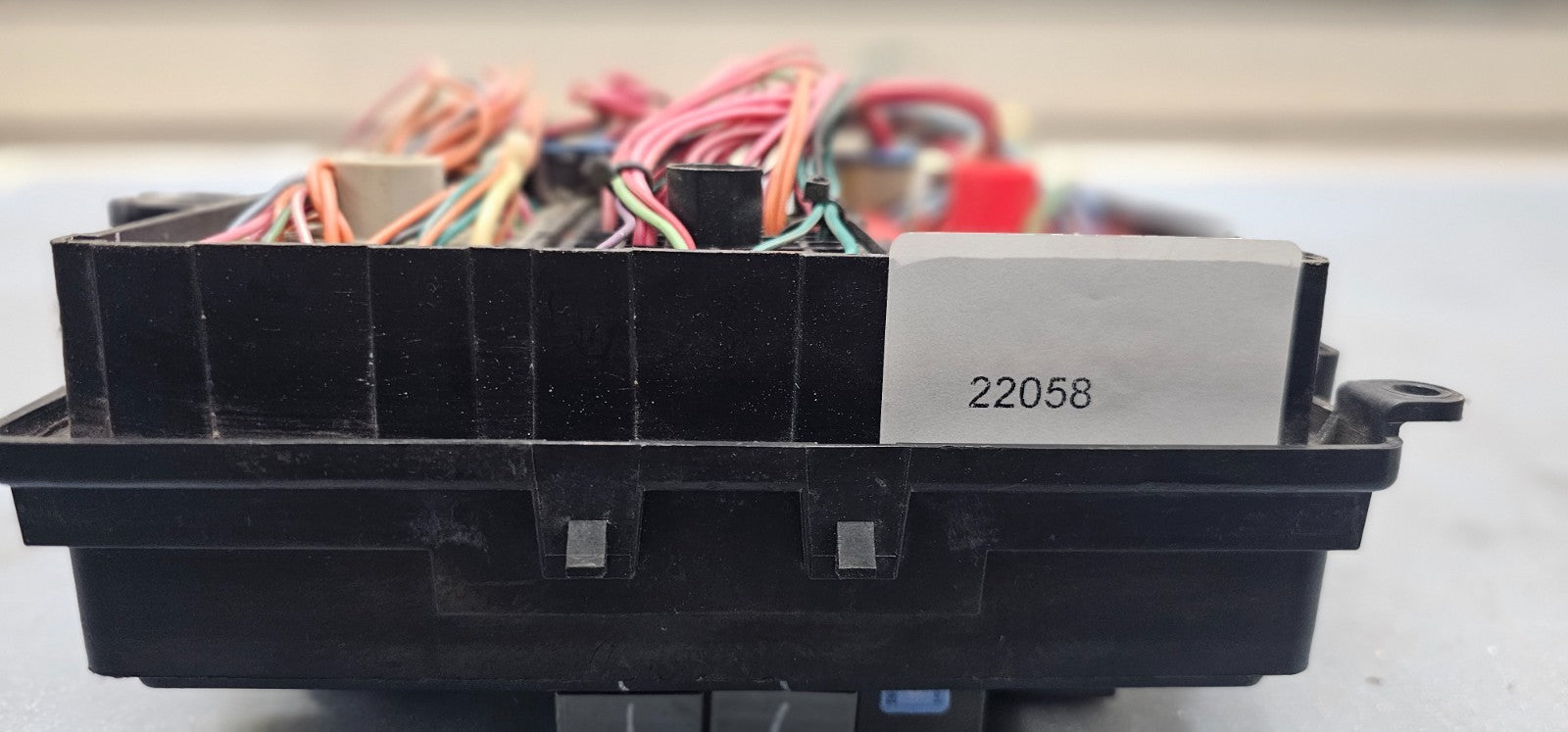 🔥03-05 Silverado Sierra Suburban PICKUP Engine Fuse Engine Wiring Harness Box